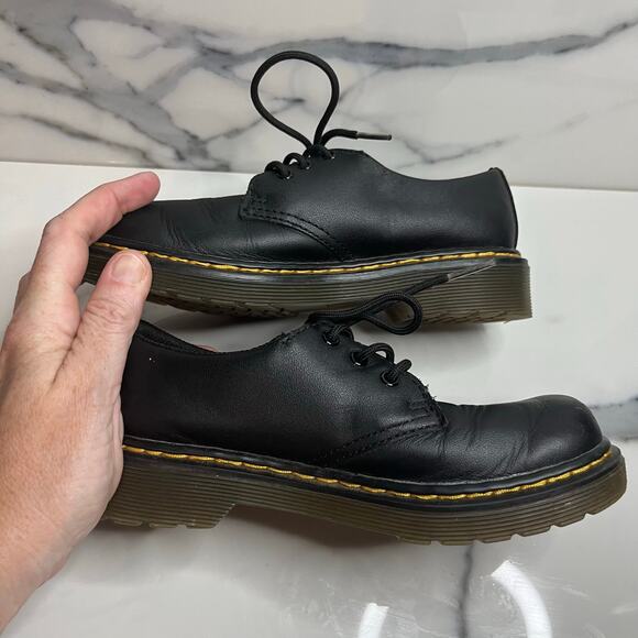 Doc Dr. Martens 1460J Kid's Black Leather Lace Up Punk Combat Ankle Boots Sz 1 - Picture 5 of 8